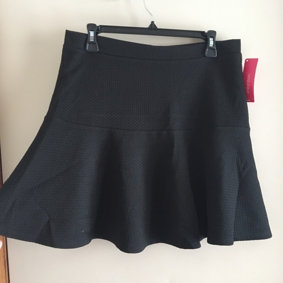 NWT Black stretchy skater skirt with zip back - Picture 1 of 6
